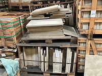 Marokkaans beige natuursteen tuintegel - afbeelding 3 van  3