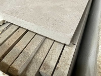 Marokkaans beige natuursteen tuintegel - afbeelding 3 van  3