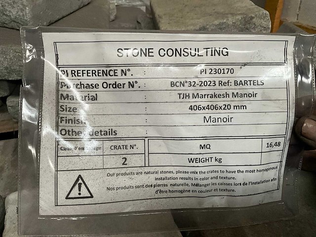 Marokkaans grijs natuursteen tuintegel - afbeelding 4 van  4