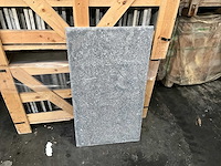 Marokkaanse blauwsteen natuursteen tuintegel - afbeelding 1 van  3