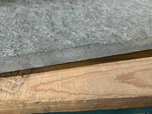 Marokko grijs natuursteen tuintegel - afbeelding 2 van  4