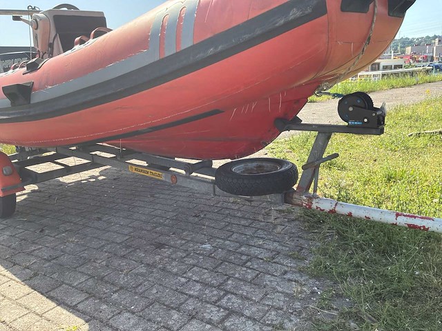 Marshall m60 blaasboot - afbeelding 16 van  21