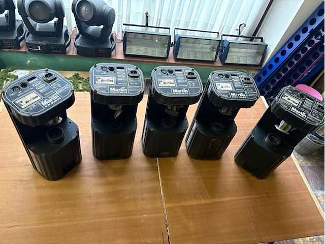 Martin - various light equipment - afbeelding 3 van  7