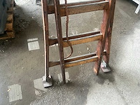 Martin 2x8 houten schuifladder - afbeelding 1 van  3