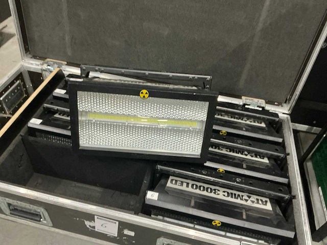 Martin atomic 3000 led stroboscoop (6x) - afbeelding 1 van  5