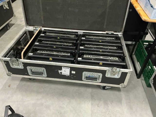 Martin atomic 3000 led stroboscoop (6x) - afbeelding 5 van  5