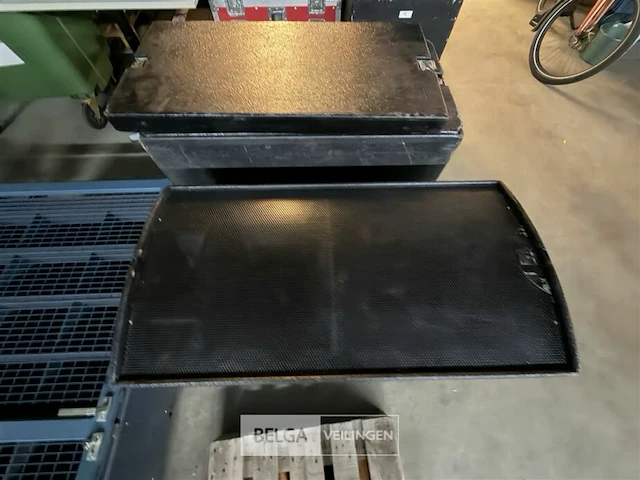 Martin audio-set - afbeelding 2 van  8