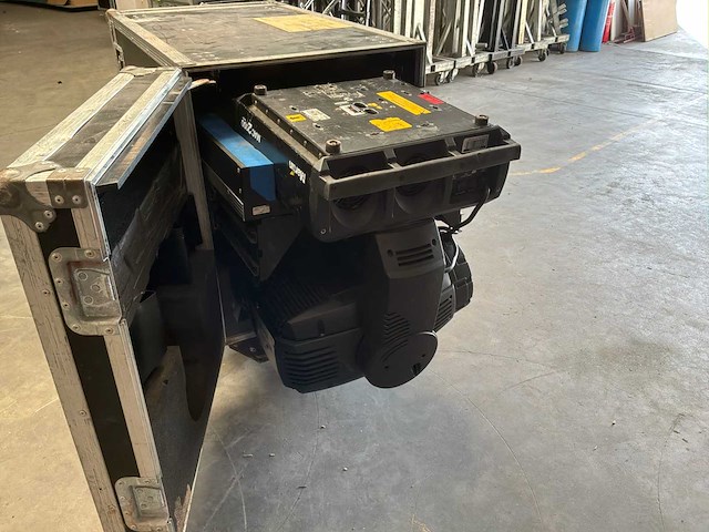 Martin mac 2000 lyre in één stuk - afbeelding 6 van  10