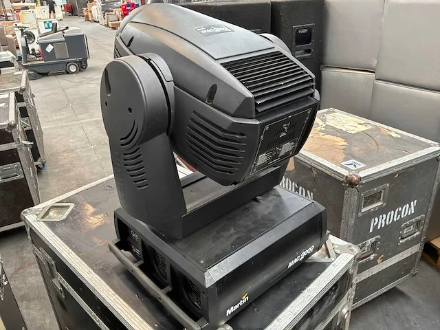 Martin mac 2000 moving head - afbeelding 3 van  8