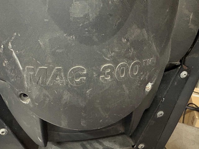 Martin mac 300 movinghead - various light equipment - afbeelding 1 van  2