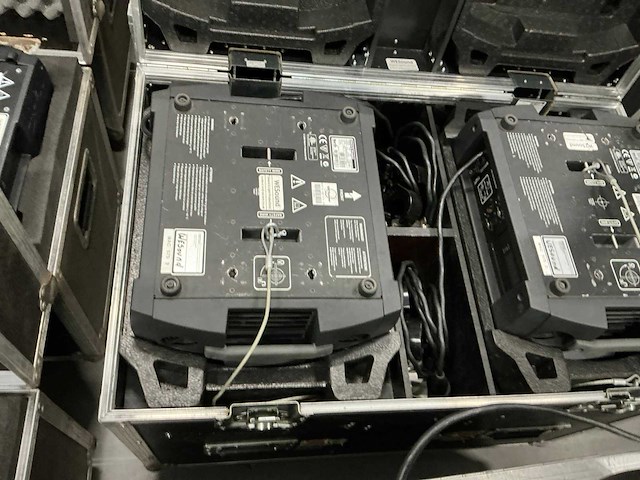 Martin mac575 krypton moving head (2x) - afbeelding 4 van  5