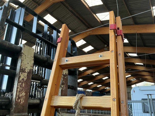 Martin t10 2 delige houten schuifladder (2x) - afbeelding 4 van  5