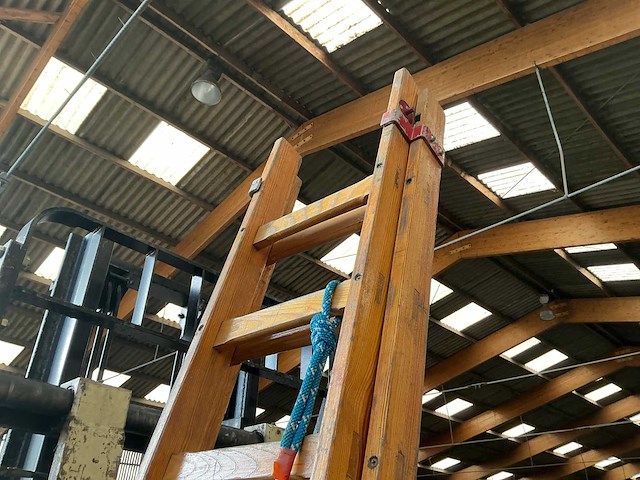 Martin t12 2 delige houten ladder - afbeelding 4 van  5