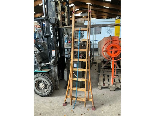 Martin t9 2 delige houten schuifladder (3x) - afbeelding 1 van  5