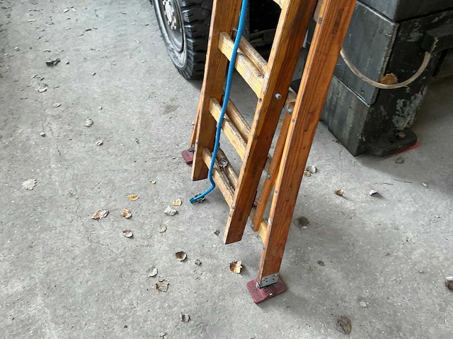 Martin t9 2 delige houten schuifladder (3x) - afbeelding 3 van  5