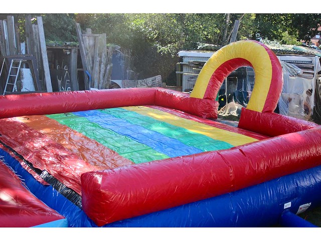 Mas friesland springkussen “fierljeppen" - afbeelding 2 van  6