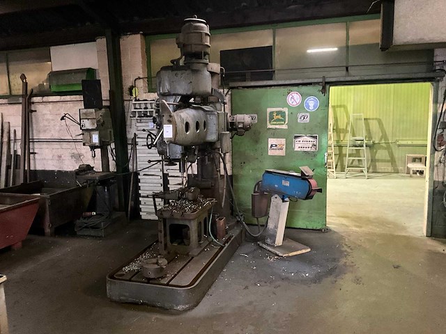 Mas vr4 radiaalboormachine - afbeelding 1 van  7