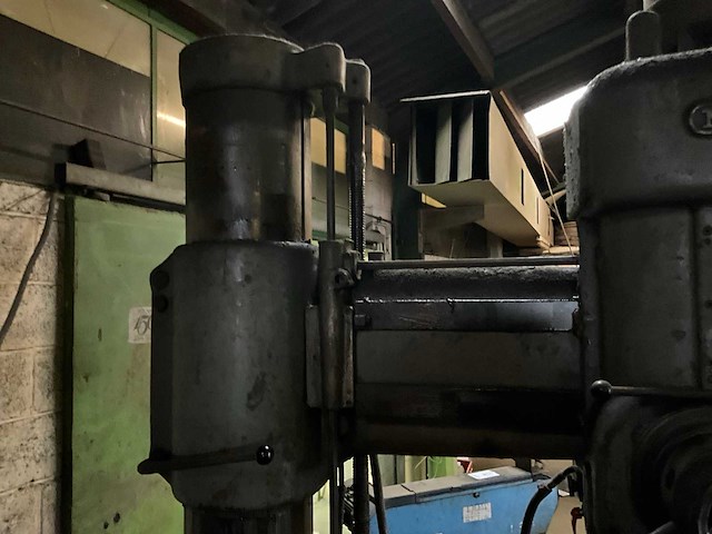 Mas vr4 radiaalboormachine - afbeelding 5 van  7