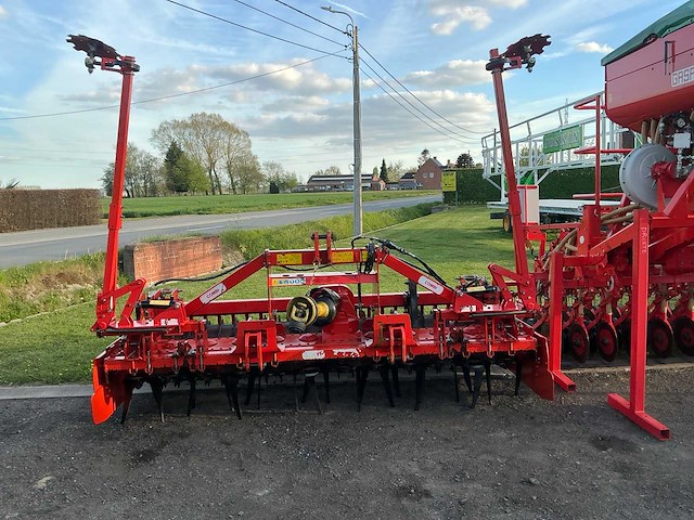 Maschio orso 3000 met gaspardo alitalia opbouw zaaicombinatie - afbeelding 15 van  76
