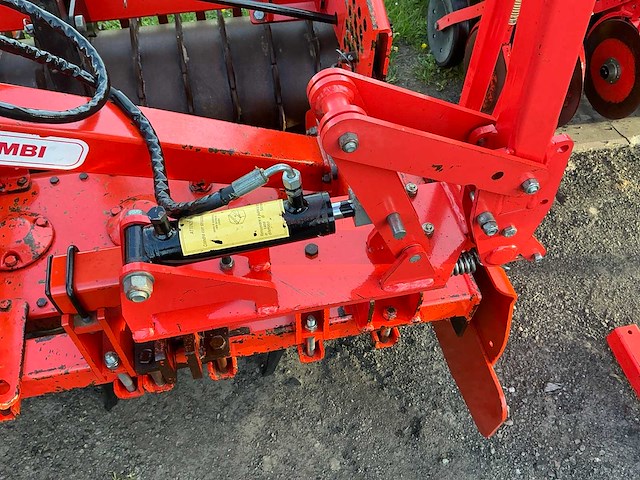 Maschio orso 3000 met gaspardo alitalia opbouw zaaicombinatie - afbeelding 16 van  76