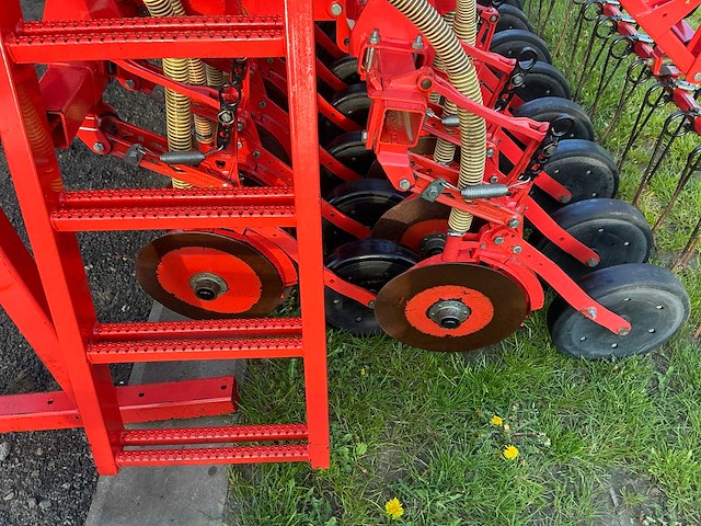 Maschio orso 3000 met gaspardo alitalia opbouw zaaicombinatie - afbeelding 40 van  76