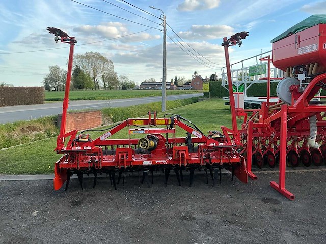 Maschio orso 3000 met gaspardo alitalia opbouw zaaicombinatie - afbeelding 62 van  76