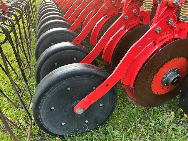 Maschio orso 3000 met gaspardo alitalia opbouw zaaicombinatie - afbeelding 67 van  76