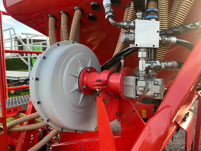 Maschio orso 3000 met gaspardo alitalia opbouw zaaicombinatie - afbeelding 11 van  82