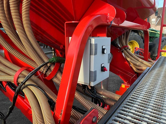 Maschio orso 3000 met gaspardo alitalia opbouw zaaicombinatie - afbeelding 69 van  82