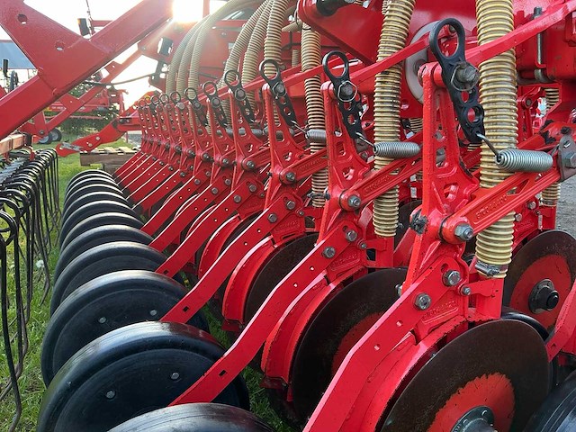 Maschio orso 3000 met gaspardo alitalia opbouw zaaicombinatie - afbeelding 77 van  82