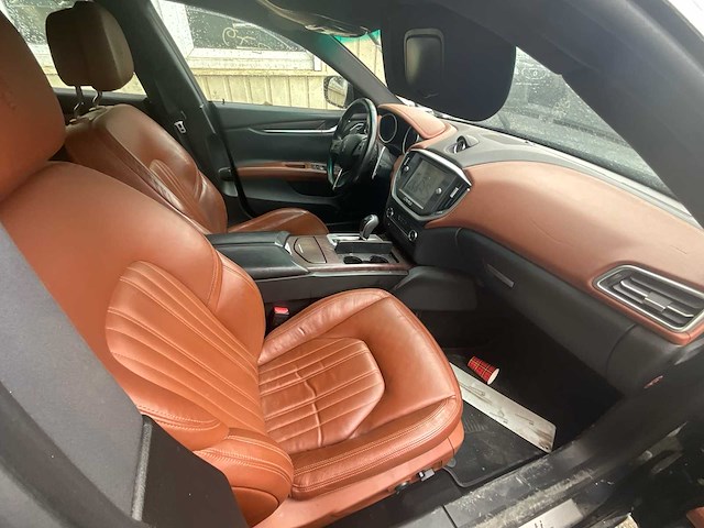 Maserati ghibli diesel personenauto - afbeelding 10 van  10