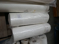 Maskeerpapier en glasvezelbehang - afbeelding 2 van  7