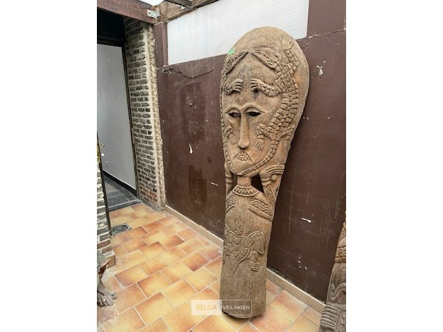 Masker houtsnijwerk kokosnoot - afbeelding 1 van  4