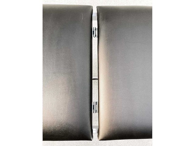 Massage table - afbeelding 4 van  13