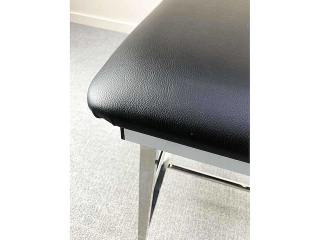 Massage table - afbeelding 12 van  13