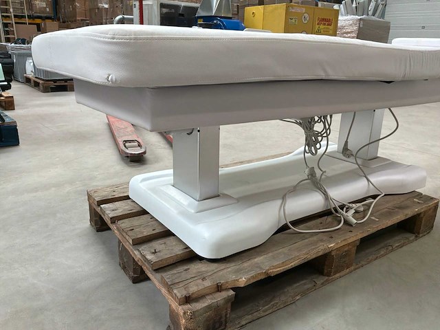 Massagetafel - afbeelding 1 van  2