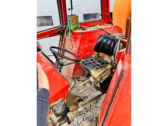 Massey - 298 - 2-wheel drive tractor - afbeelding 6 van  9