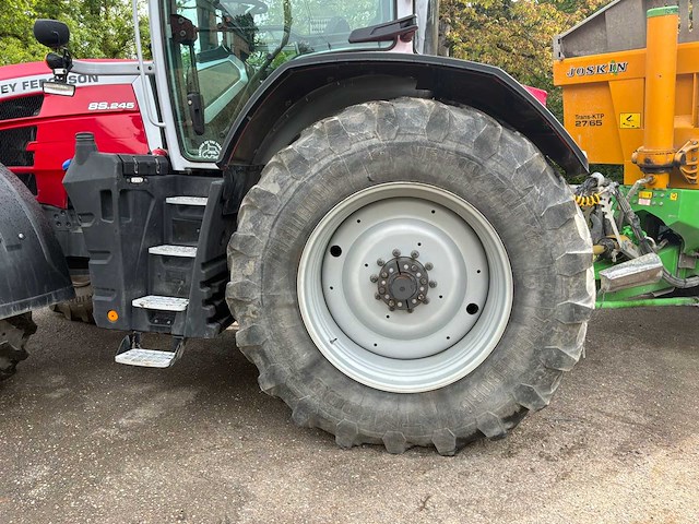 Massey ferguson - 2023 - 8s 245 - 4wd landbouwtractor - afbeelding 37 van  37