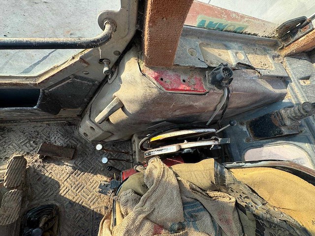 Massey ferguson - 698 - 4-wheel drive tractor - 1983 - afbeelding 6 van  17