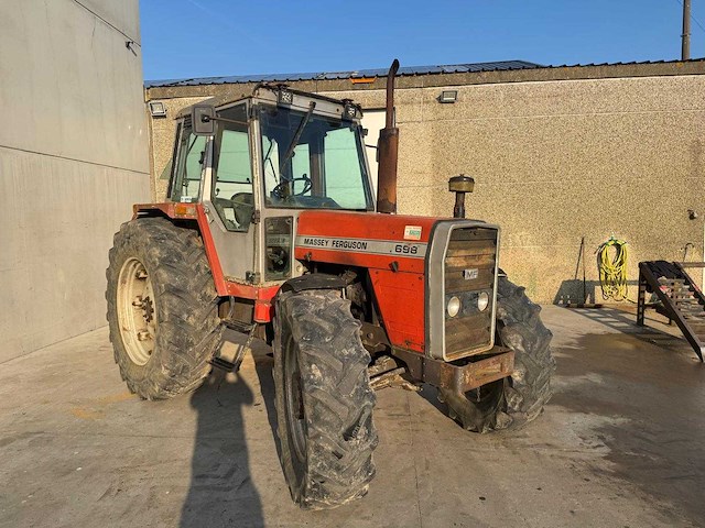 Massey ferguson - 698 - 4-wheel drive tractor - 1983 - afbeelding 11 van  17