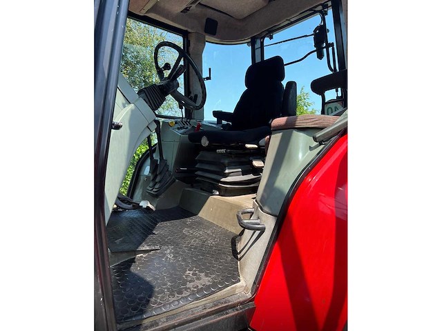 Massey ferguson - 8120 dynashift - 4-wheel drive tractor - 1997 - afbeelding 3 van  18