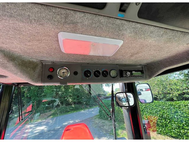 Massey ferguson - 8120 dynashift - 4-wheel drive tractor - 1997 - afbeelding 6 van  18