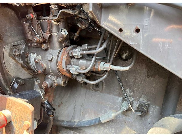 Massey ferguson - 8120 dynashift - 4-wheel drive tractor - 1997 - afbeelding 8 van  18