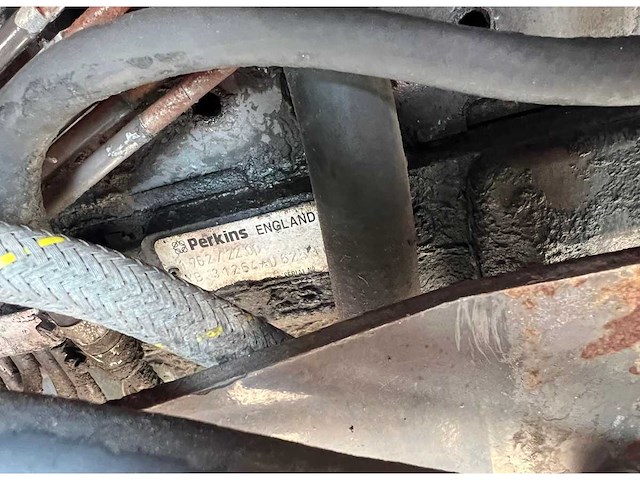 Massey ferguson - 8120 dynashift - 4-wheel drive tractor - 1997 - afbeelding 9 van  18