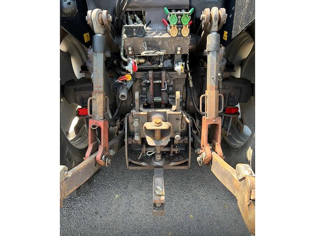 Massey ferguson - 8120 dynashift - 4-wheel drive tractor - 1997 - afbeelding 15 van  18