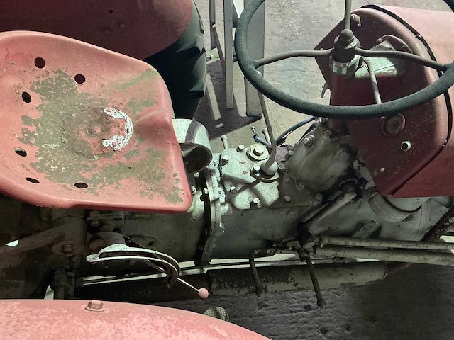 Massey ferguson - vintage tractor - afbeelding 5 van  9