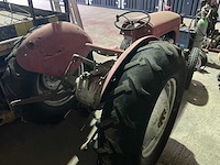 Massey ferguson - vintage tractor - afbeelding 8 van  9