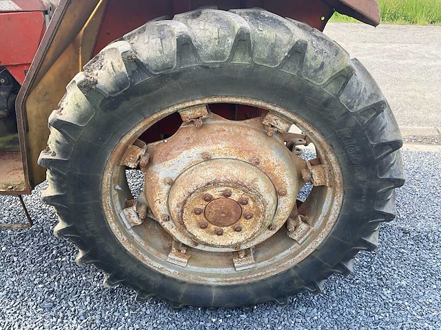 Massey-ferguson 165 vintage tractor - afbeelding 28 van  36