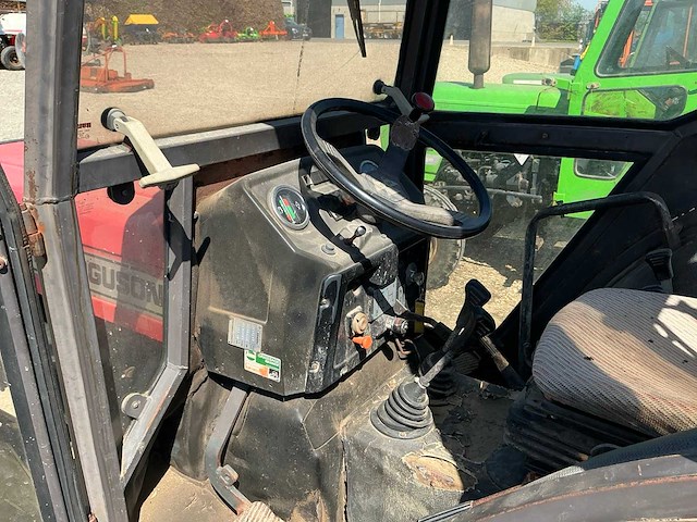 Massey ferguson 184s tractor - afbeelding 12 van  12