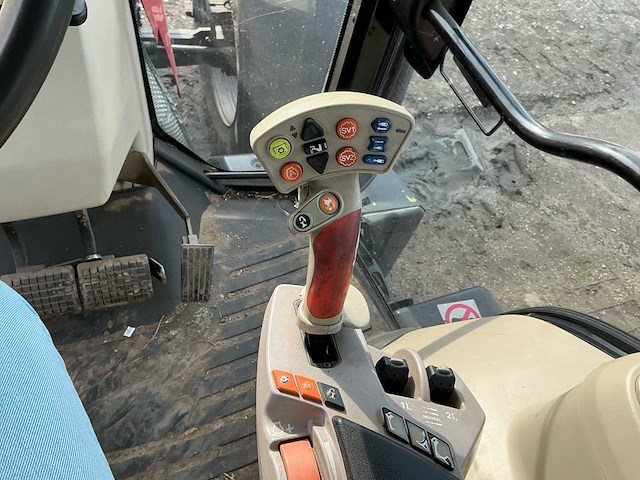 Massey ferguson 2013 7615 dyna vt vierwielaangedreven landbouwtractor - afbeelding 7 van  23